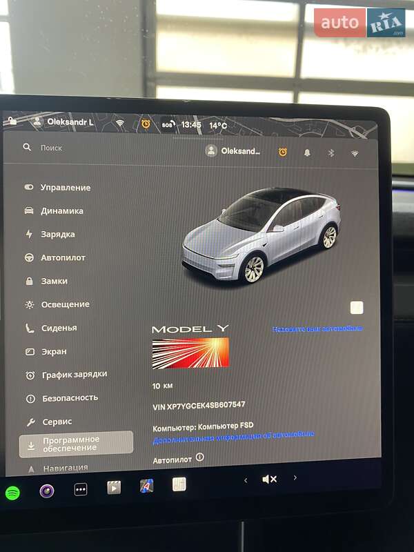 Позашляховик / Кросовер Tesla Model Y 2025 в Києві
