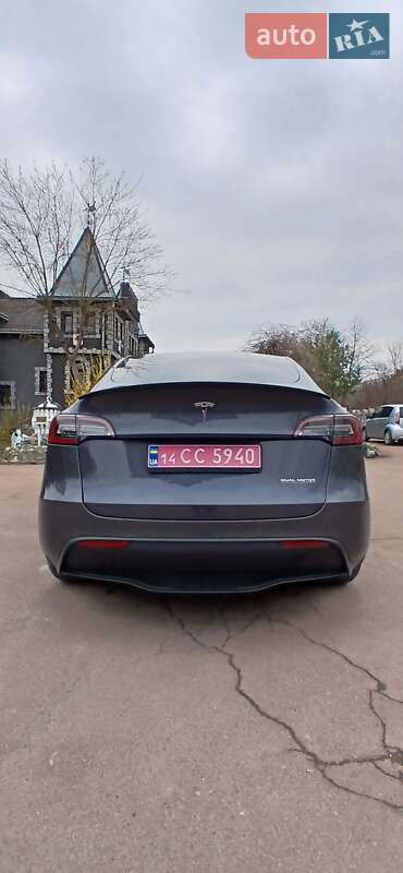 Внедорожник / Кроссовер Tesla Model Y 2022 в Ивано-Франковске