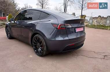 Позашляховик / Кросовер Tesla Model Y 2022 в 
