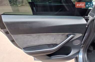 Позашляховик / Кросовер Tesla Model Y 2022 в 