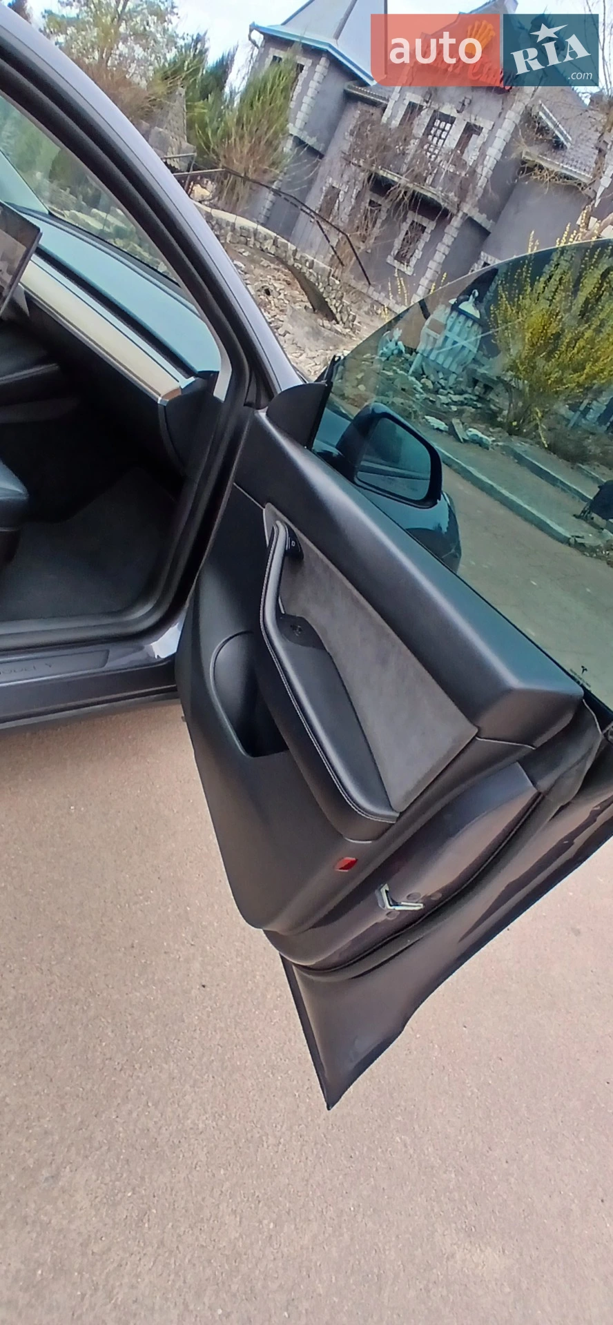 2022 Tesla Model Y - мініатюра 19