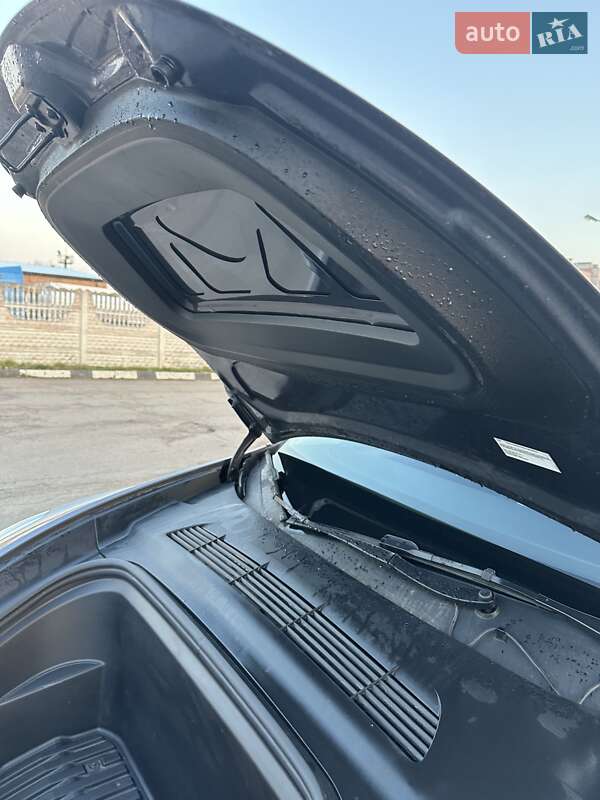 Внедорожник / Кроссовер Tesla Model Y 2023 в Коростене