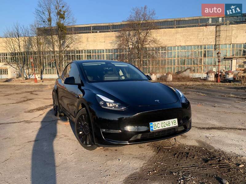 Внедорожник / Кроссовер Tesla Model Y 2023 в Львове