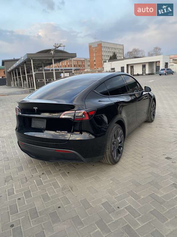 Внедорожник / Кроссовер Tesla Model Y 2022 в Полтаве