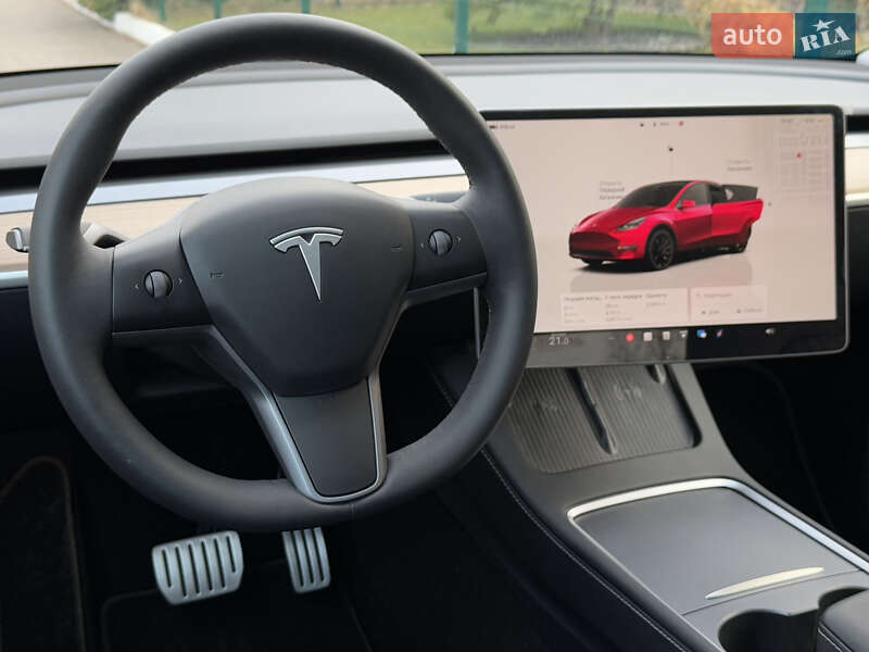 Внедорожник / Кроссовер Tesla Model Y 2024 в Ровно
