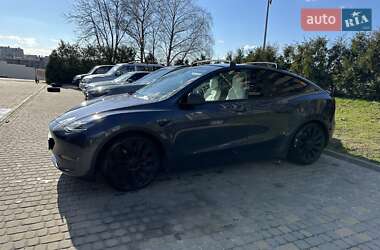 Внедорожник / Кроссовер Tesla Model Y 2020 в 