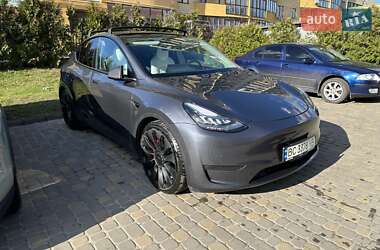 Tesla Model Y 2020