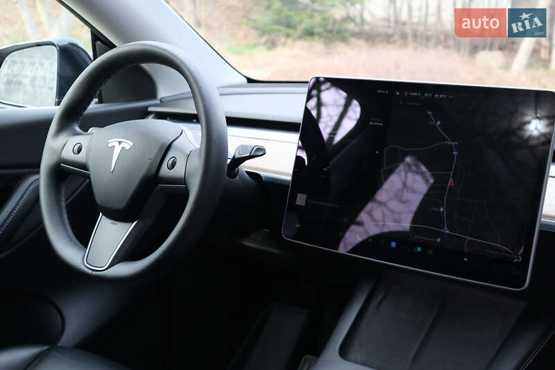 Внедорожник / Кроссовер Tesla Model Y 2021 в Ивано-Франковске