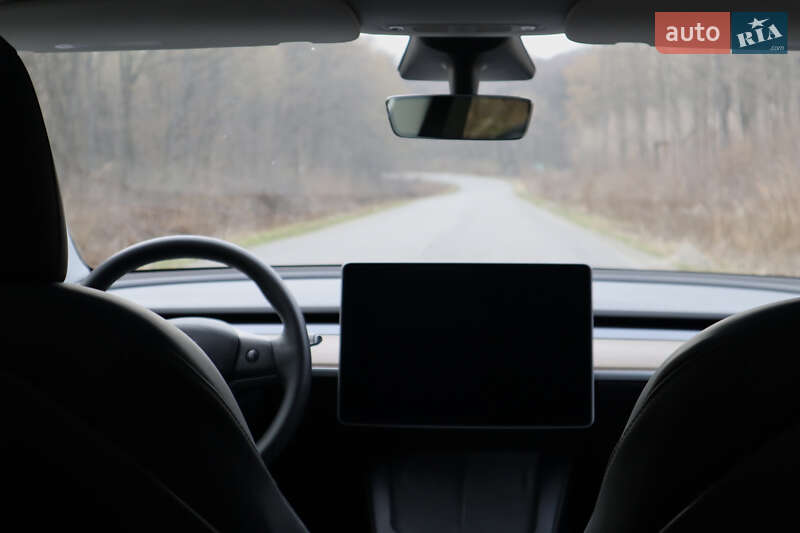 Внедорожник / Кроссовер Tesla Model Y 2021 в Ивано-Франковске