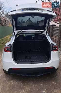 Внедорожник / Кроссовер Tesla Model Y 2020 в 