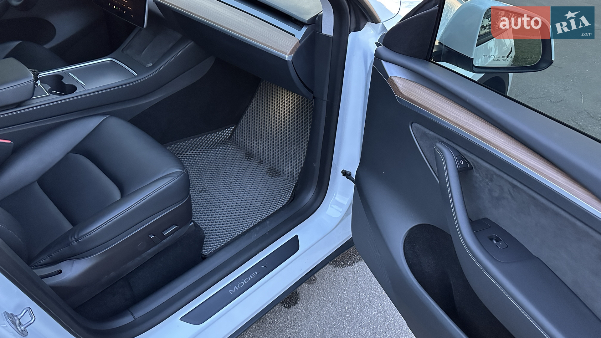 2022 Tesla Model Y - мініатюра 16