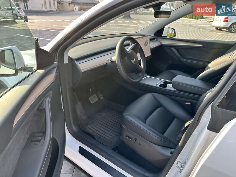 Позашляховик / Кросовер Tesla Model Y 2023 в Вінниці