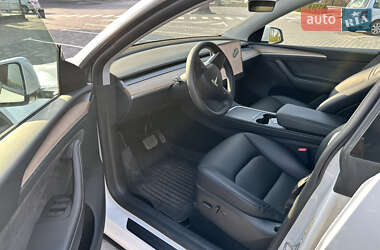 Внедорожник / Кроссовер Tesla Model Y 2023 в 