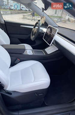 Внедорожник / Кроссовер Tesla Model Y 2023 в 