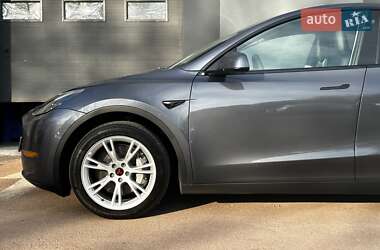 Позашляховик / Кросовер Tesla Model Y 2023 в 