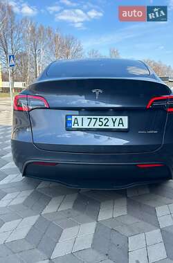 Внедорожник / Кроссовер Tesla Model Y 2023 в 