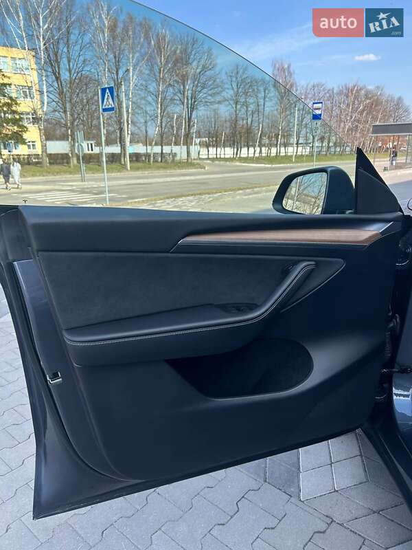 Внедорожник / Кроссовер Tesla Model Y 2023 в Белой Церкви