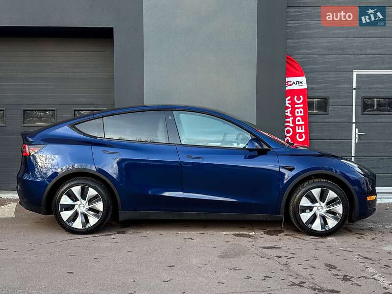 Внедорожник / Кроссовер Tesla Model Y 2022 в Киеве