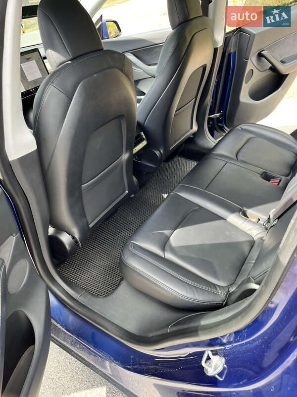 Позашляховик / Кросовер Tesla Model Y 2020 в Києві