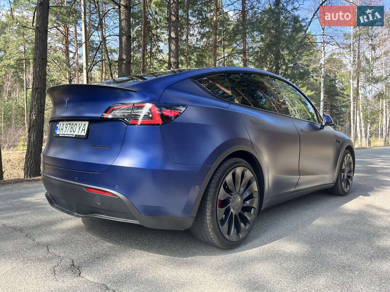 Позашляховик / Кросовер Tesla Model Y 2020 в Києві