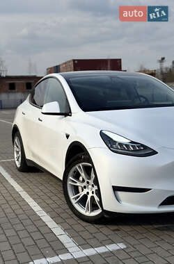 Внедорожник / Кроссовер Tesla Model Y 2023 в 