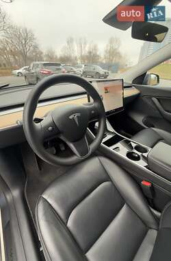Внедорожник / Кроссовер Tesla Model Y 2020 в 