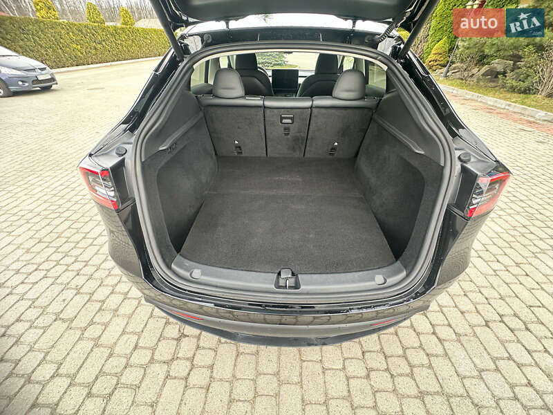 Внедорожник / Кроссовер Tesla Model Y 2022 в Долине
