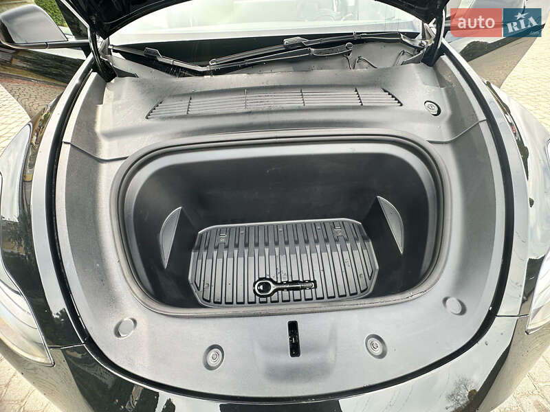 Внедорожник / Кроссовер Tesla Model Y 2022 в Долине фото 35 Внедорожник / Кроссовер Tesla Model Y 2022 в Долине