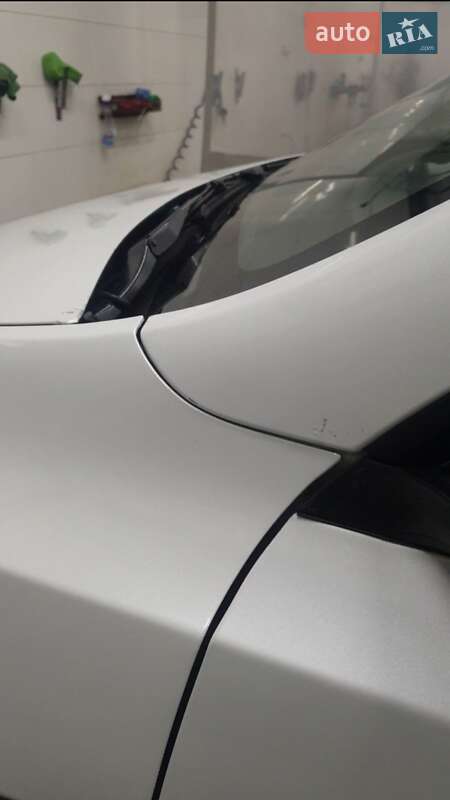 Внедорожник / Кроссовер Tesla Model Y 2020 в Киеве