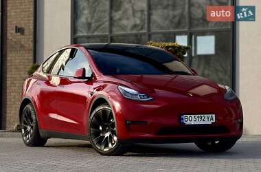 Позашляховик / Кросовер Tesla Model Y 2021 в 