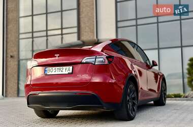 Позашляховик / Кросовер Tesla Model Y 2021 в 