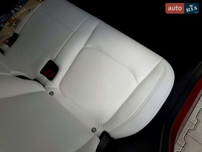 Внедорожник / Кроссовер Tesla Model Y 2021 в Тернополе фото 58 Внедорожник / Кроссовер Tesla Model Y 2021 в Тернополе