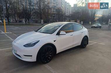 Внедорожник / Кроссовер Tesla Model Y 2022 в 