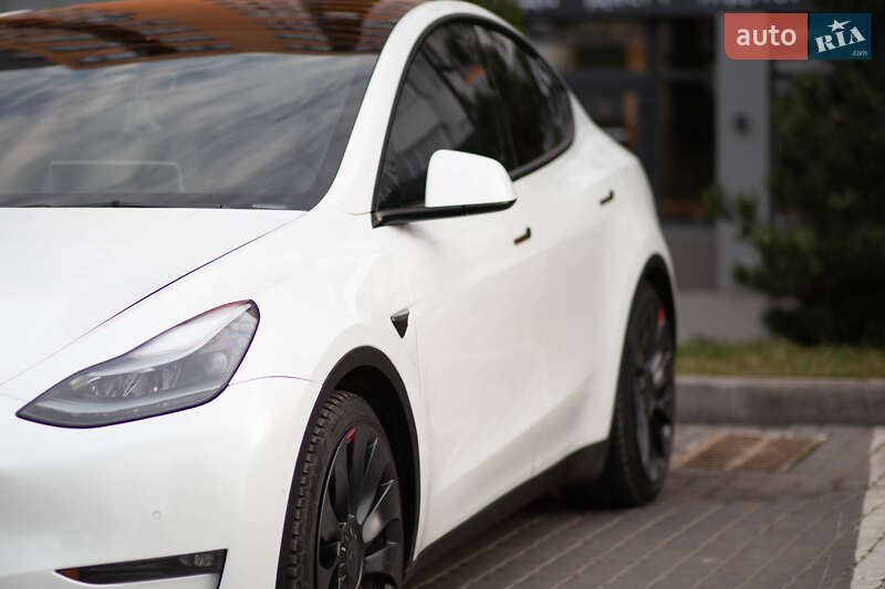 Внедорожник / Кроссовер Tesla Model Y 2021 в Виннице