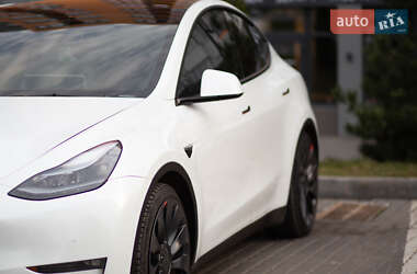 Внедорожник / Кроссовер Tesla Model Y 2021 в 