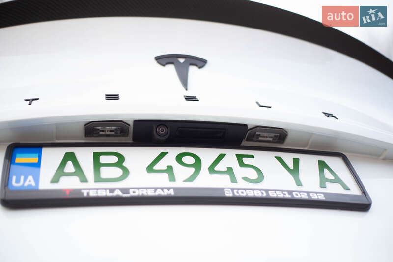 Внедорожник / Кроссовер Tesla Model Y 2021 в Виннице