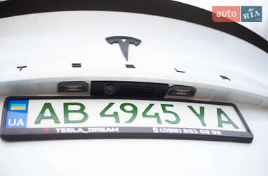 Внедорожник / Кроссовер Tesla Model Y 2021 в 