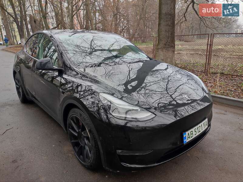 Позашляховик / Кросовер Tesla Model Y 2022 в 