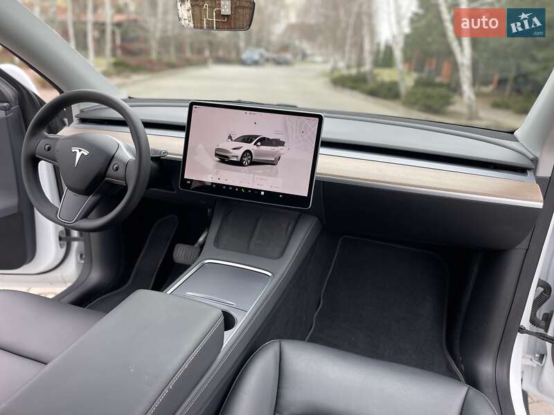 Внедорожник / Кроссовер Tesla Model Y 2023 в Одессе