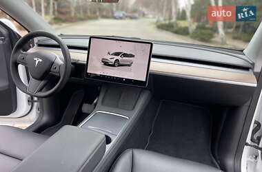 Внедорожник / Кроссовер Tesla Model Y 2023 в 