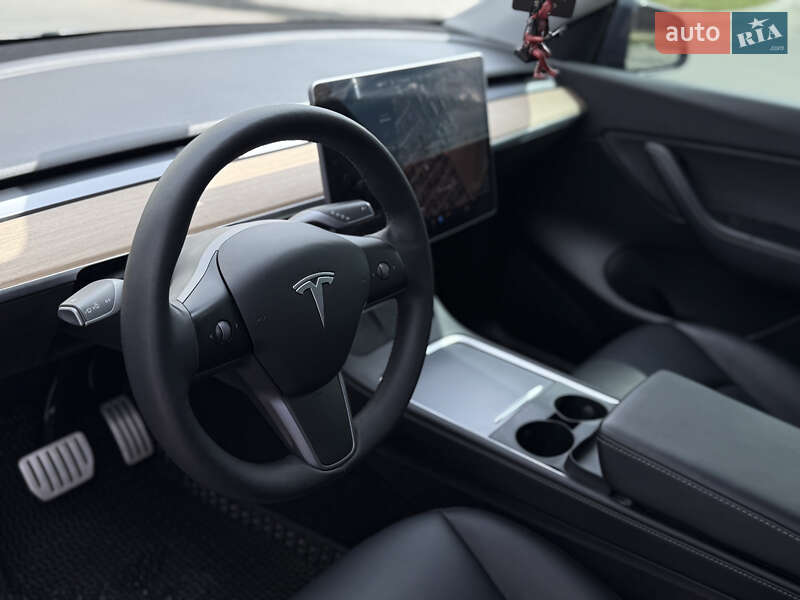 Внедорожник / Кроссовер Tesla Model Y 2021 в Виннице
