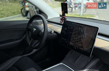 Внедорожник / Кроссовер Tesla Model Y 2021 в 