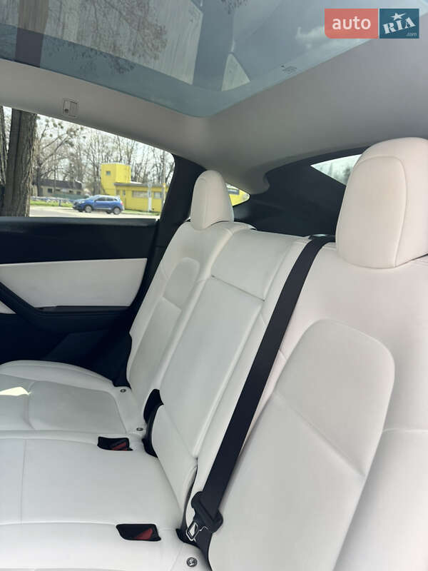 Внедорожник / Кроссовер Tesla Model Y 2020 в Харькове