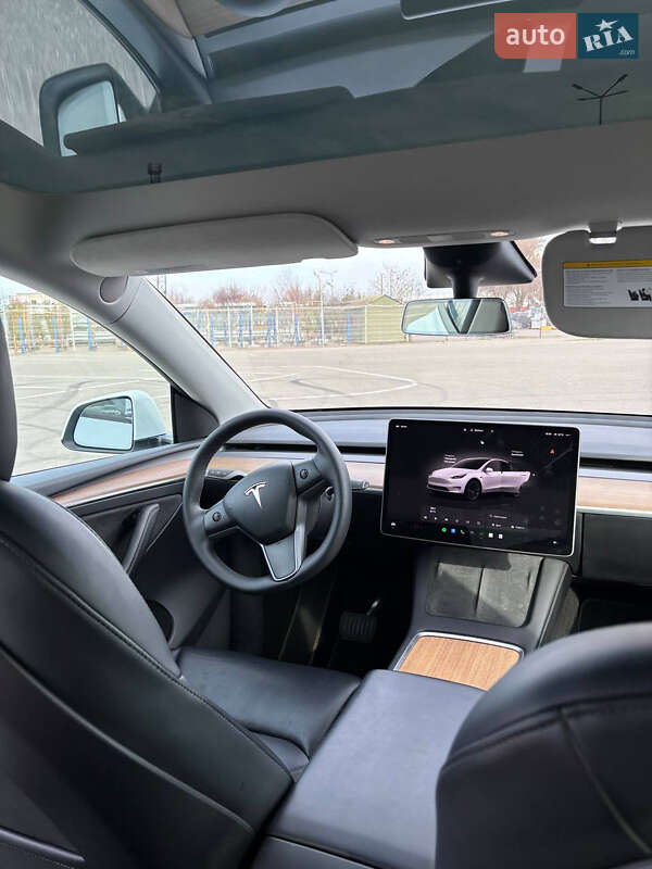 Внедорожник / Кроссовер Tesla Model Y 2023 в Днепре фото 17 Внедорожник / Кроссовер Tesla Model Y 2023 в Днепре