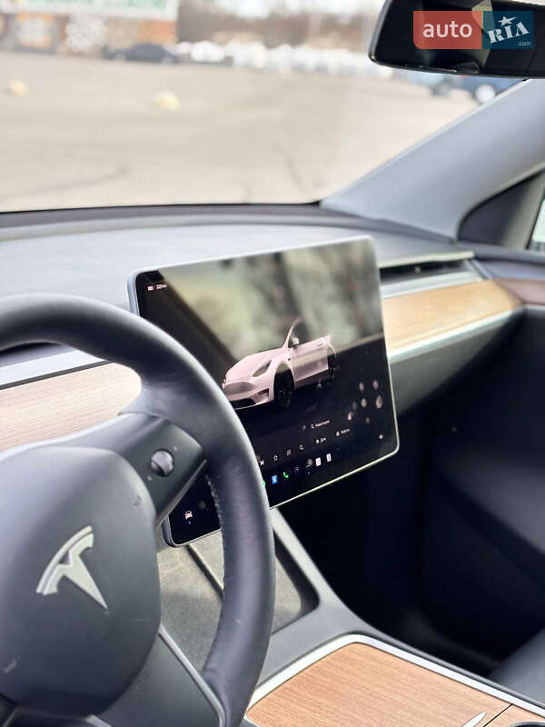 Внедорожник / Кроссовер Tesla Model Y 2023 в Днепре фото 37 Внедорожник / Кроссовер Tesla Model Y 2023 в Днепре