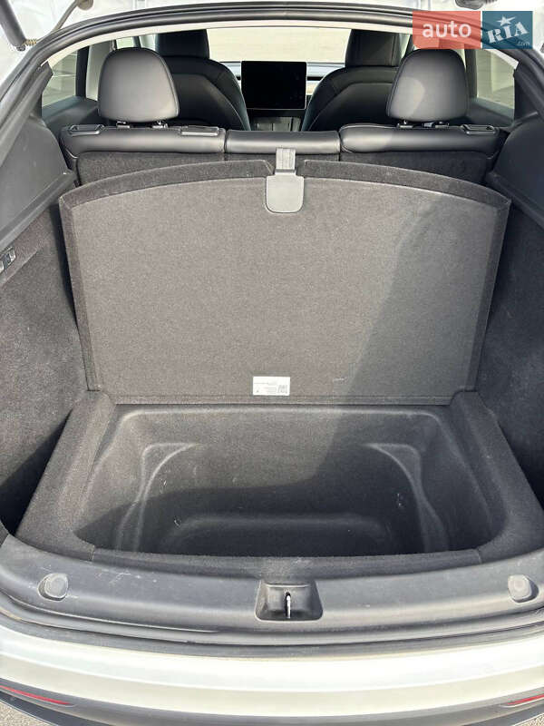 Внедорожник / Кроссовер Tesla Model Y 2023 в Днепре фото 50 Внедорожник / Кроссовер Tesla Model Y 2023 в Днепре