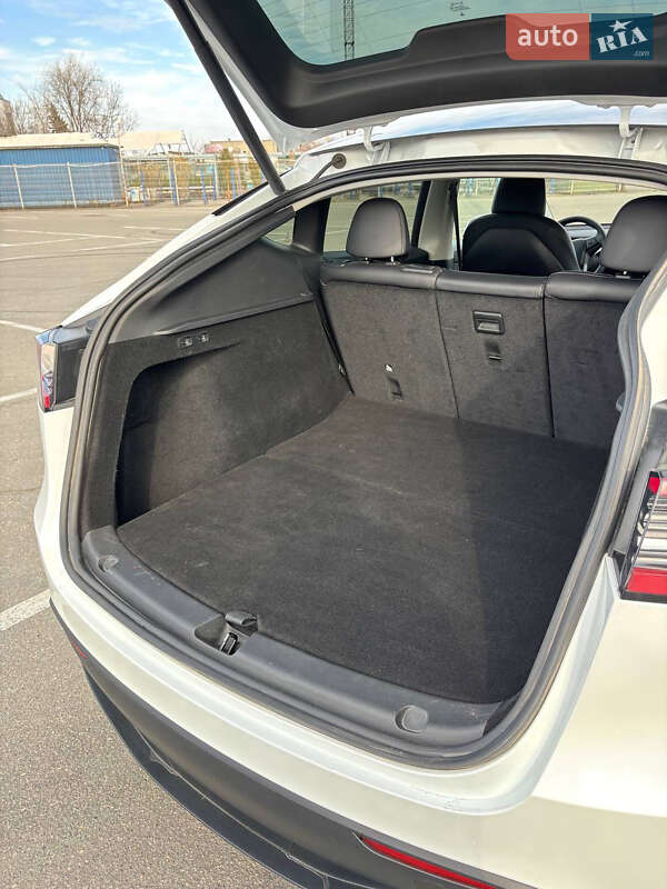 Внедорожник / Кроссовер Tesla Model Y 2023 в Днепре фото 54 Внедорожник / Кроссовер Tesla Model Y 2023 в Днепре