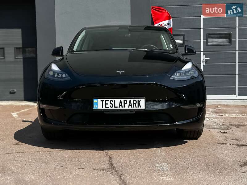 Внедорожник / Кроссовер Tesla Model Y 2023 в Киеве