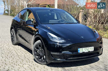 Позашляховик / Кросовер Tesla Model Y 2023 в 