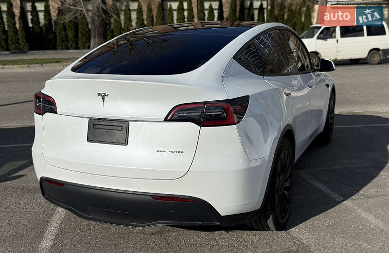 Внедорожник / Кроссовер Tesla Model Y 2022 в Киеве